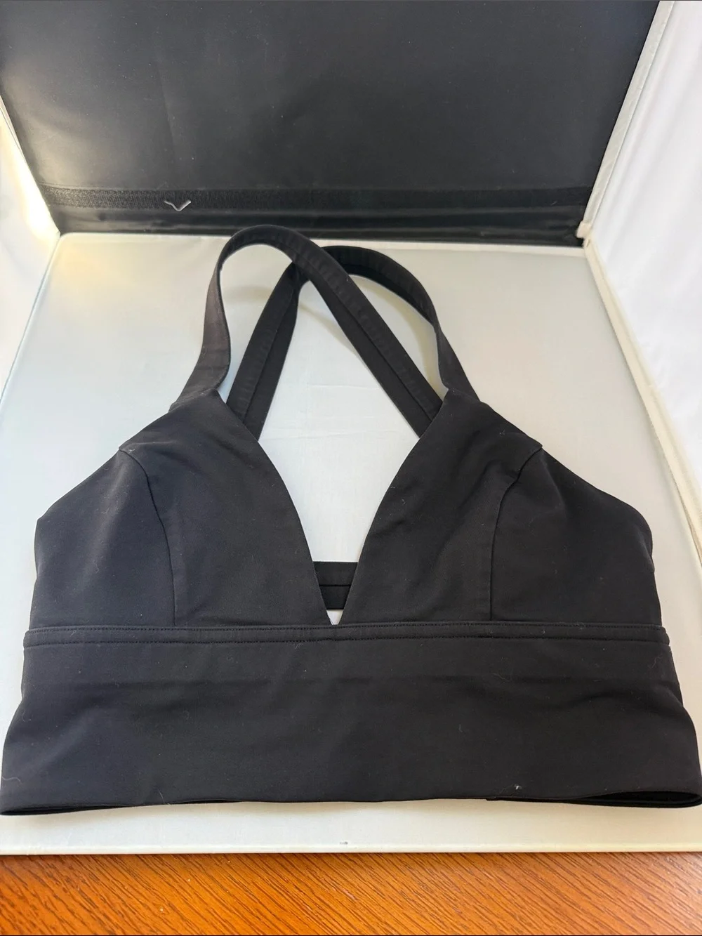 lululemon athletica Black V-Neck Cross-Back Sports Bralette